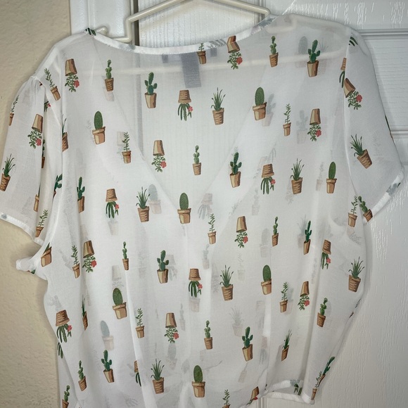 Forever 21 White Cactus Blouse - Picture 3 of 4